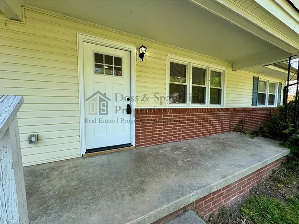 $2,150 | 3419 Wilshire Drive, Greensboro, NC 27408