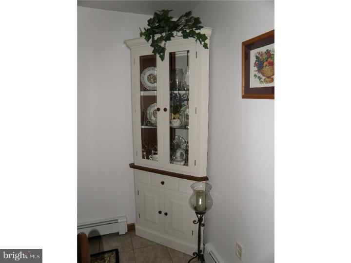 862 Willow Road Hellertown, PA 18055 - Photo 7 of 25 Dining Room
