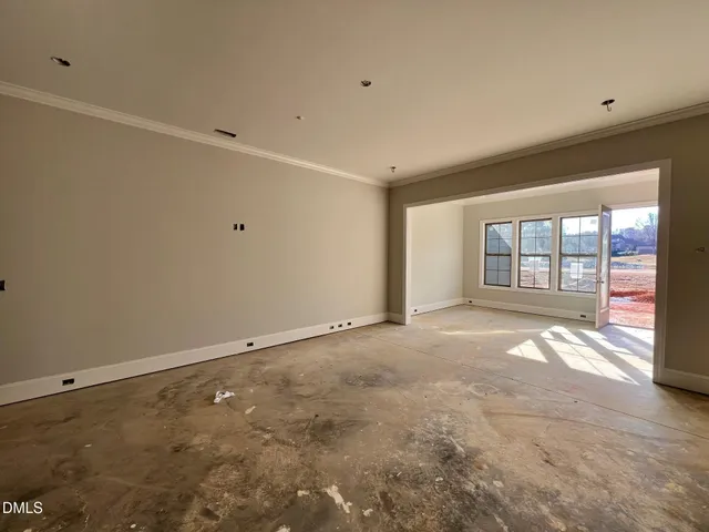 a view of empty room with window