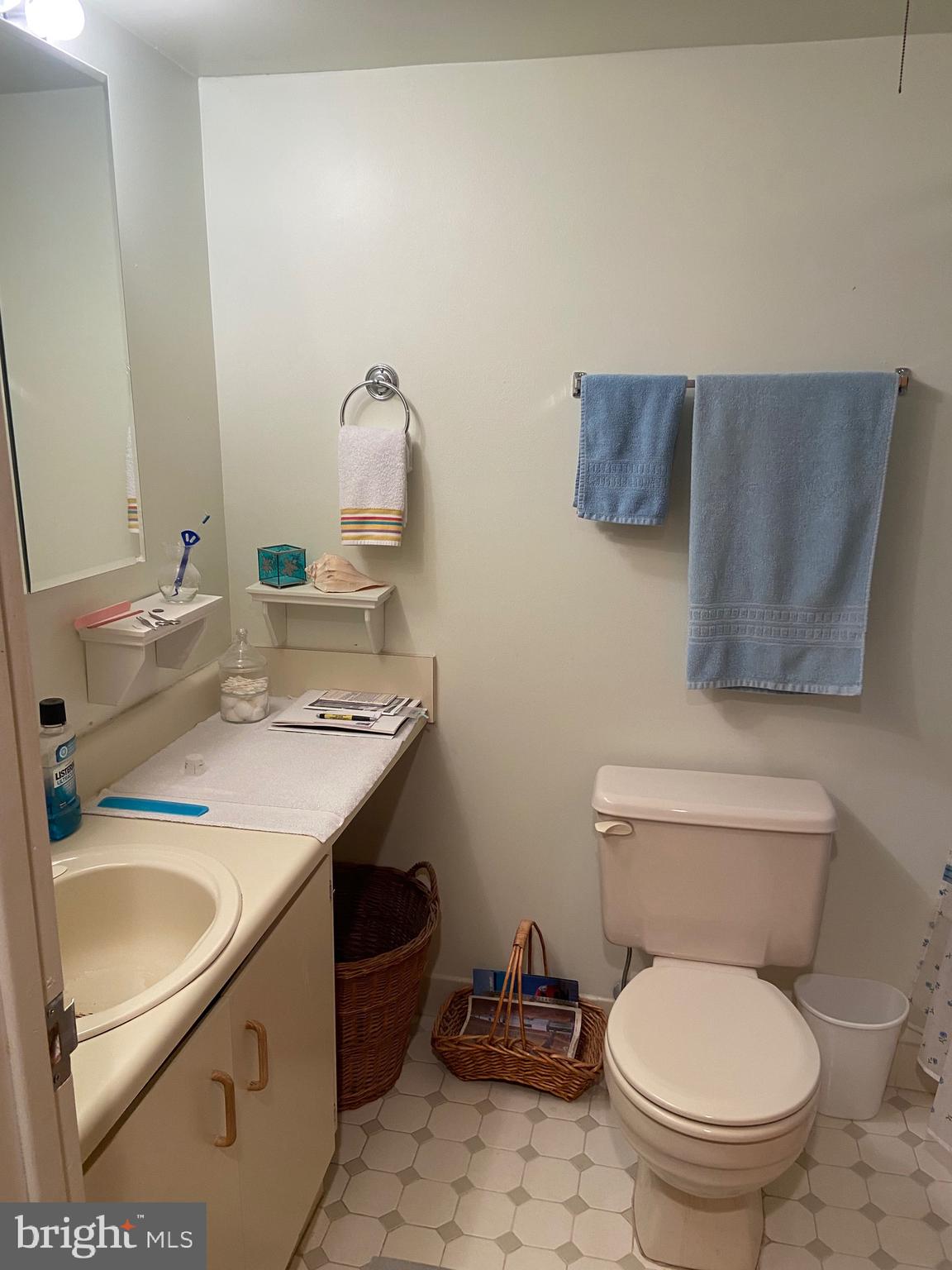 700 Avondale Road, Unit 5L Wallingford, PA 19086 - Photo 14 of 14 Full Bath - Hall