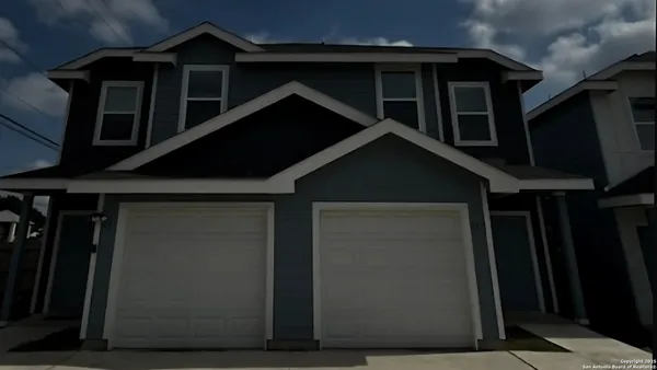 $1,645 | 9034 Glen Shadow Drive, Unit 34, San Antonio, TX 78239