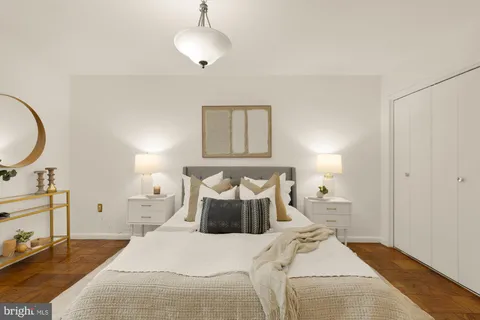 $290,000 | 2400 41st Street Northwest, Unit 212, Washington, DC 20007