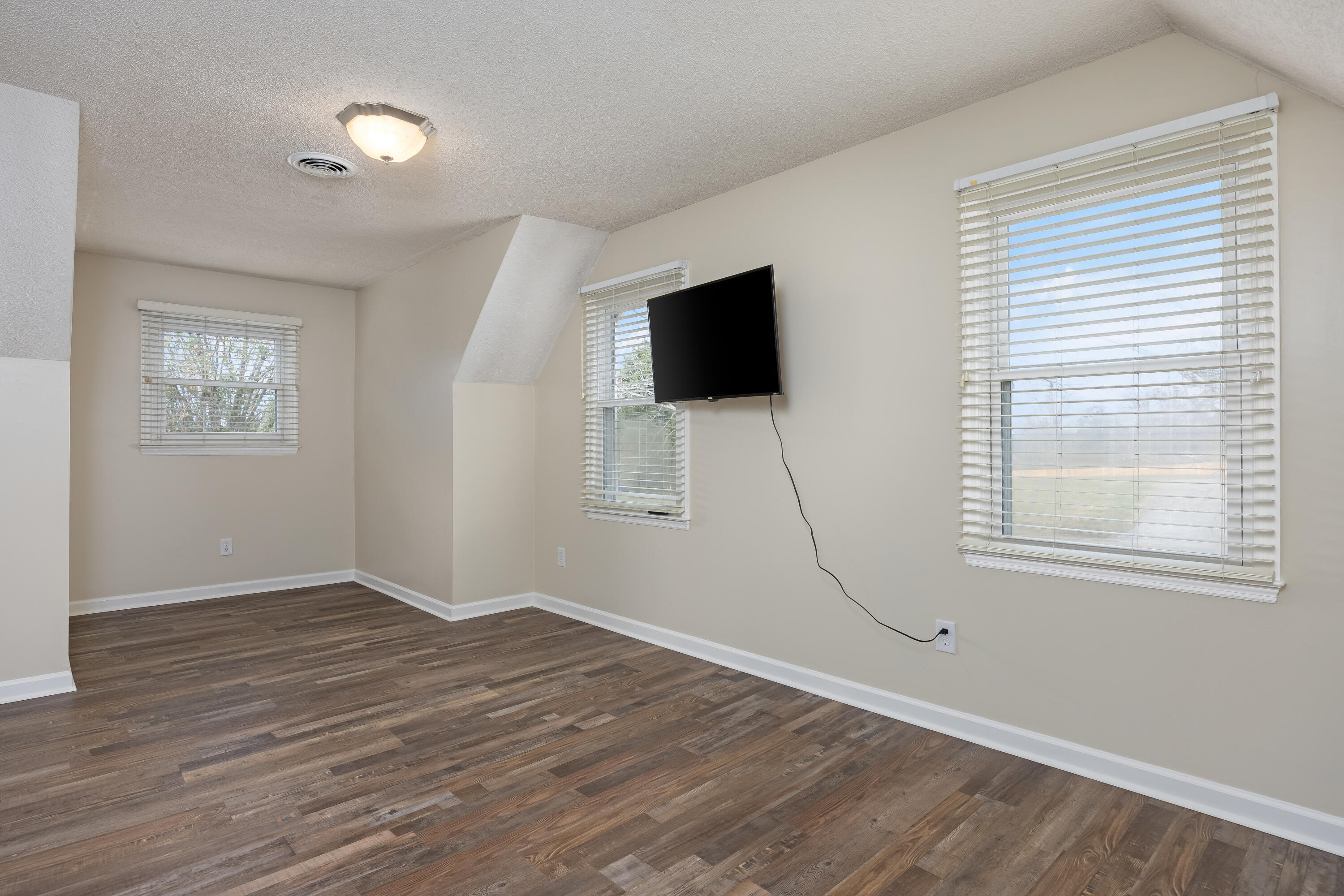 3980 Bow Street Cleveland, TN 37312 - Photo 28 of 52 3rd Bedroom