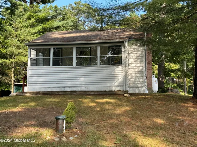 $18,000 | 6 Sullivan Drive, Queensbury, NY 12845
