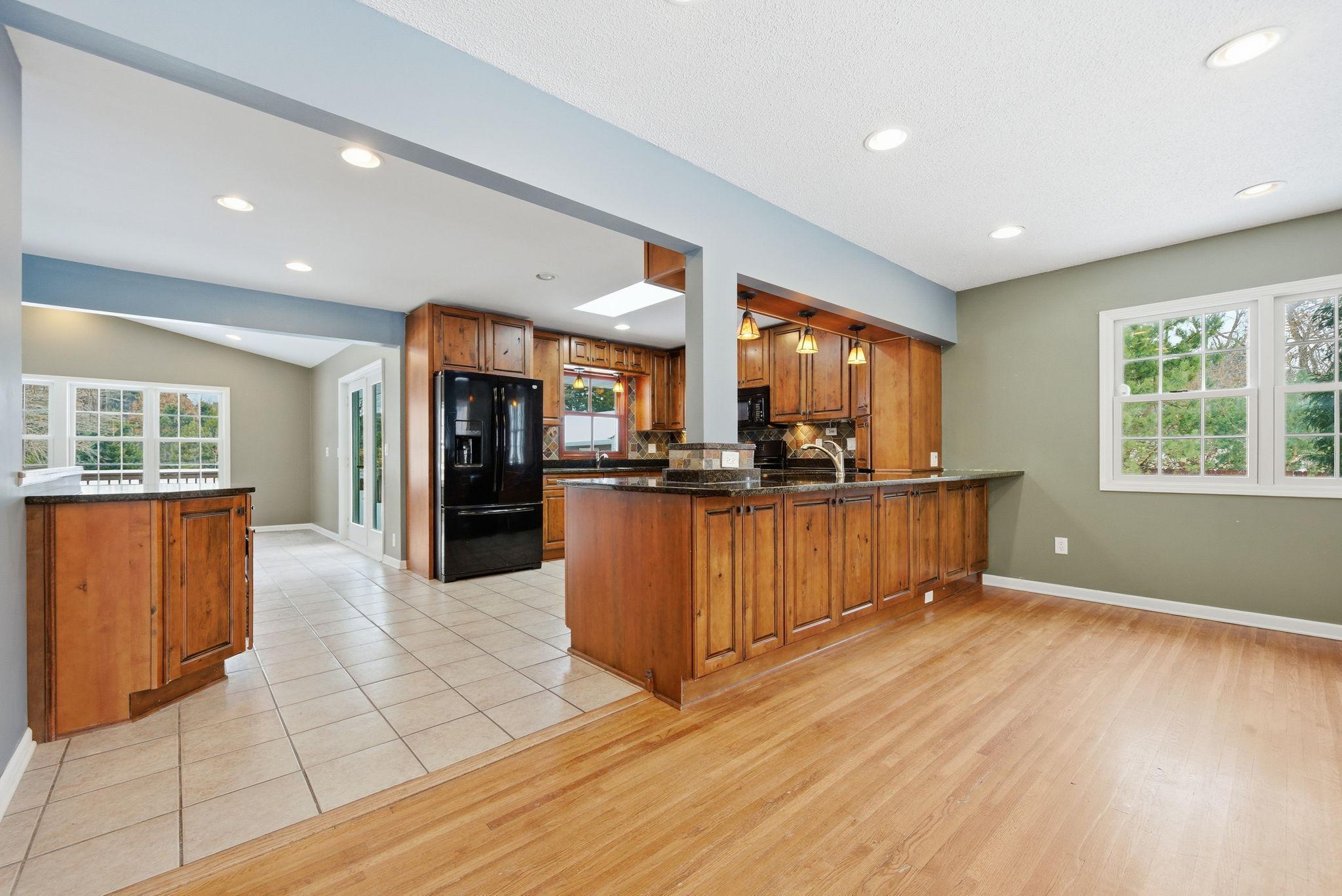 6661 Pine Street Columbus, MN 55014 - Photo 4 of 53