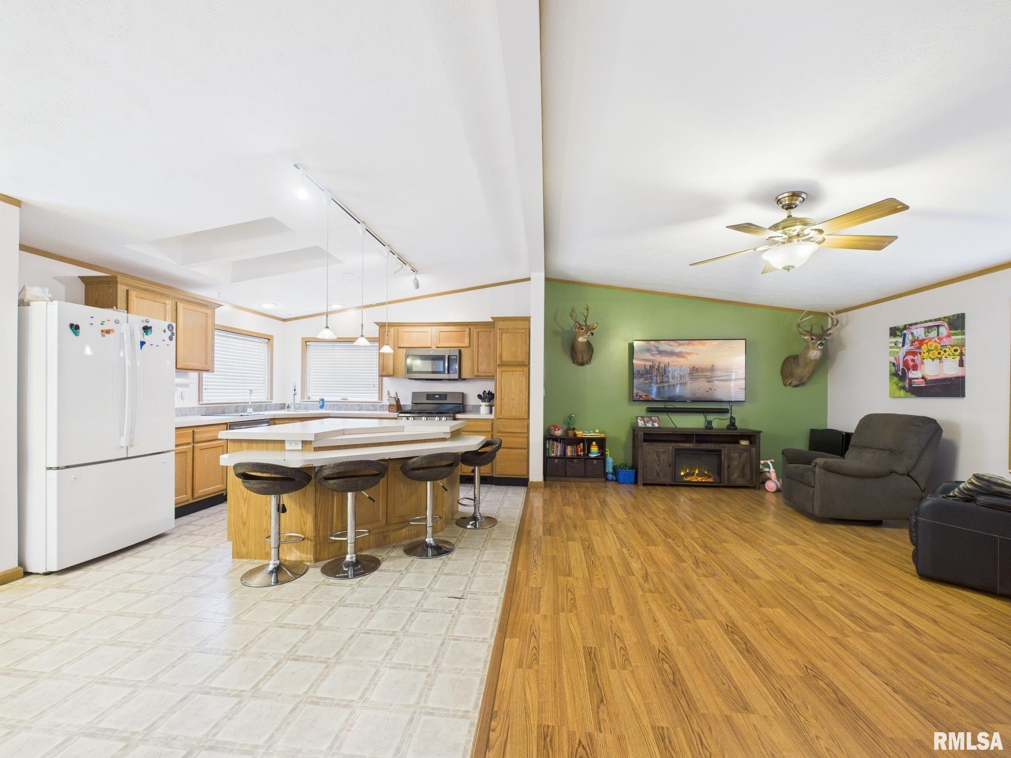 13014 Kirby Street Tallula, IL 62688 - Photo 12 of 32