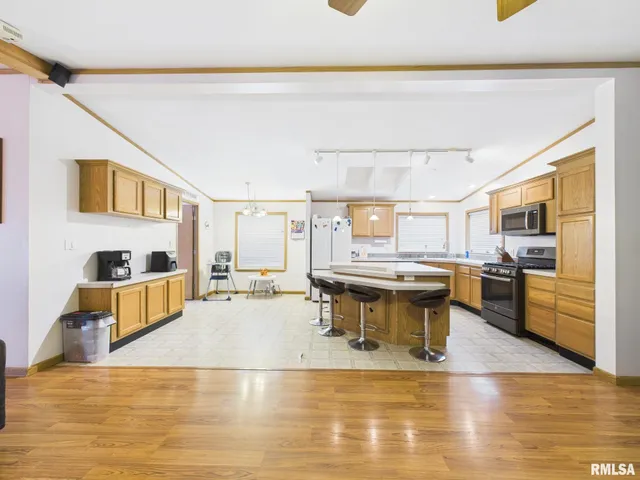 $289,900 | 13014 Kirby Street, Tallula, IL 62688