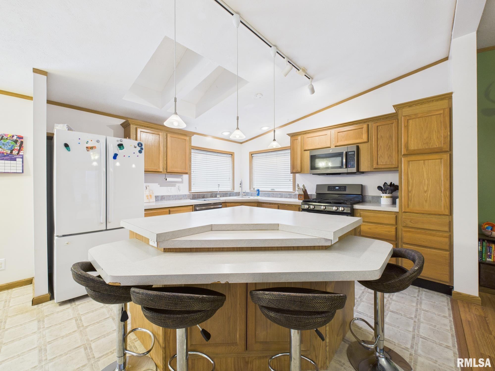 13014 Kirby Street Tallula, IL 62688 - Photo 16 of 32