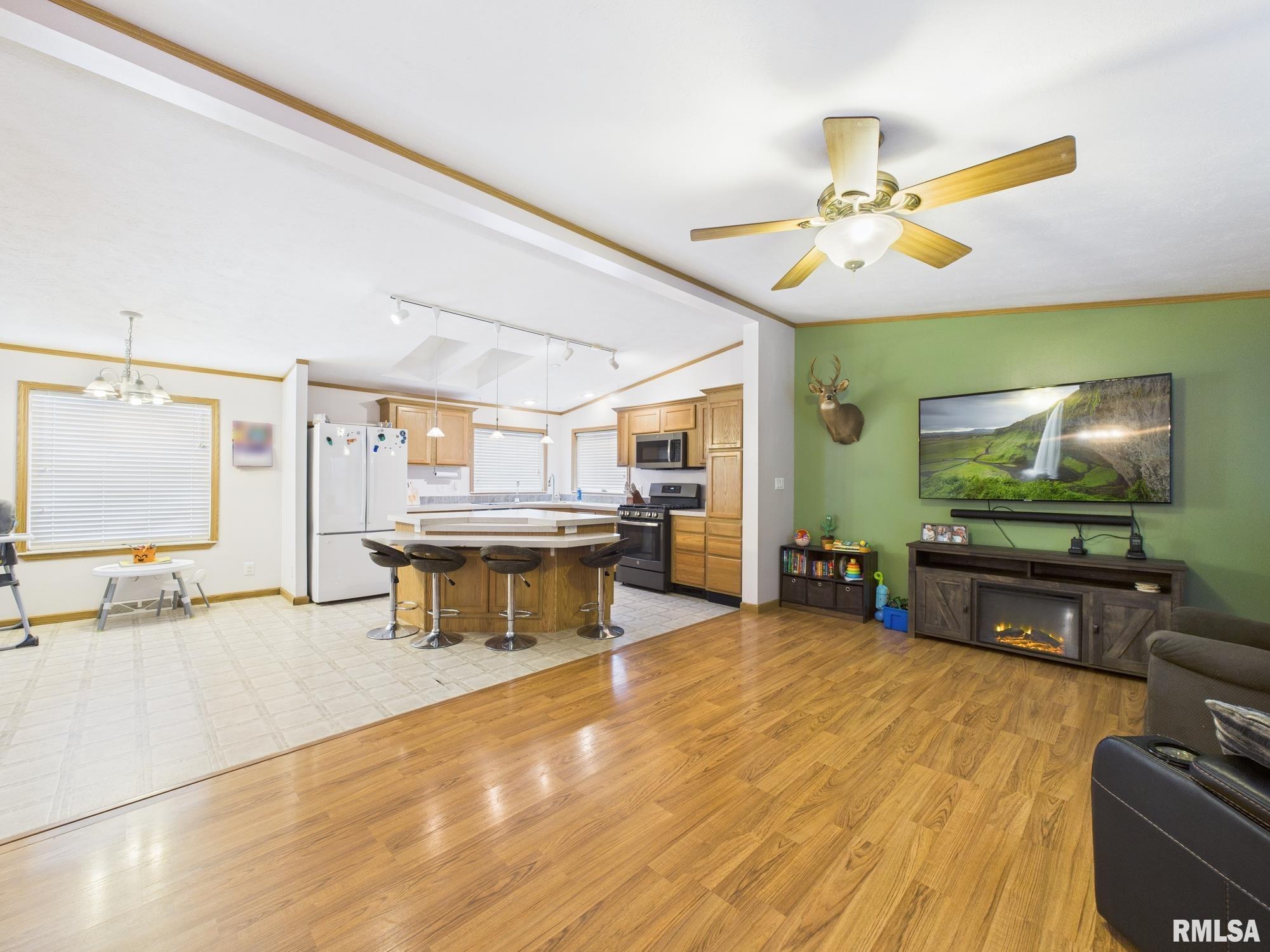 13014 Kirby Street Tallula, IL 62688 - Photo 10 of 32