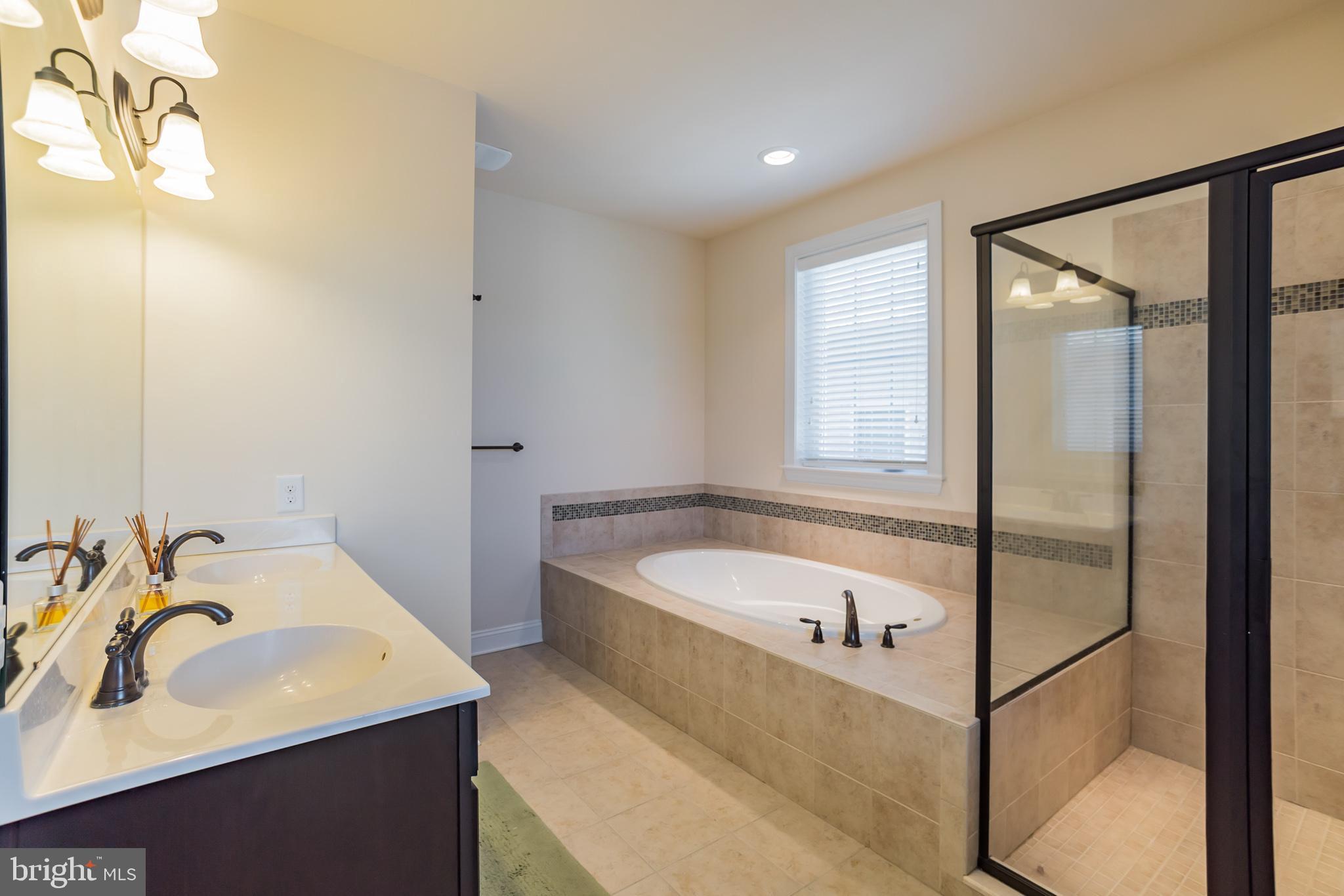 1631 Copper Beech Road Huntingdon Valley, PA 19006 - Photo 13 of 20 Primary Bathroom