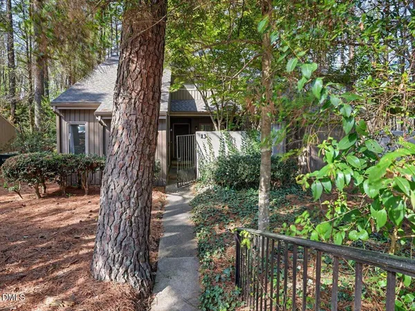 $340,000 | 13 Vauxhall Place, Chapel Hill, NC 27517