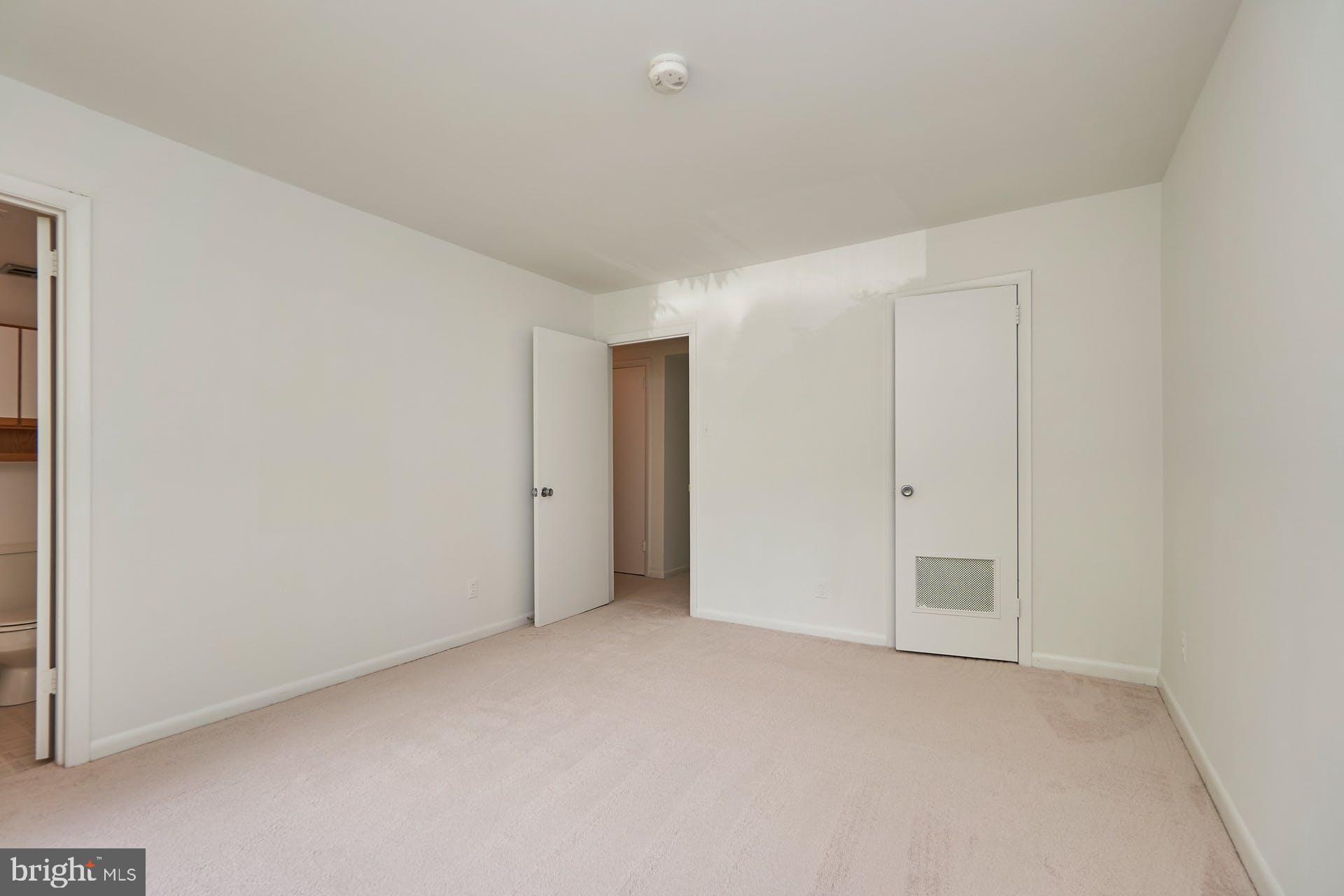 11601 Vantage Hill Road, Unit 12B Reston, VA 20190 - Photo 20 of 46