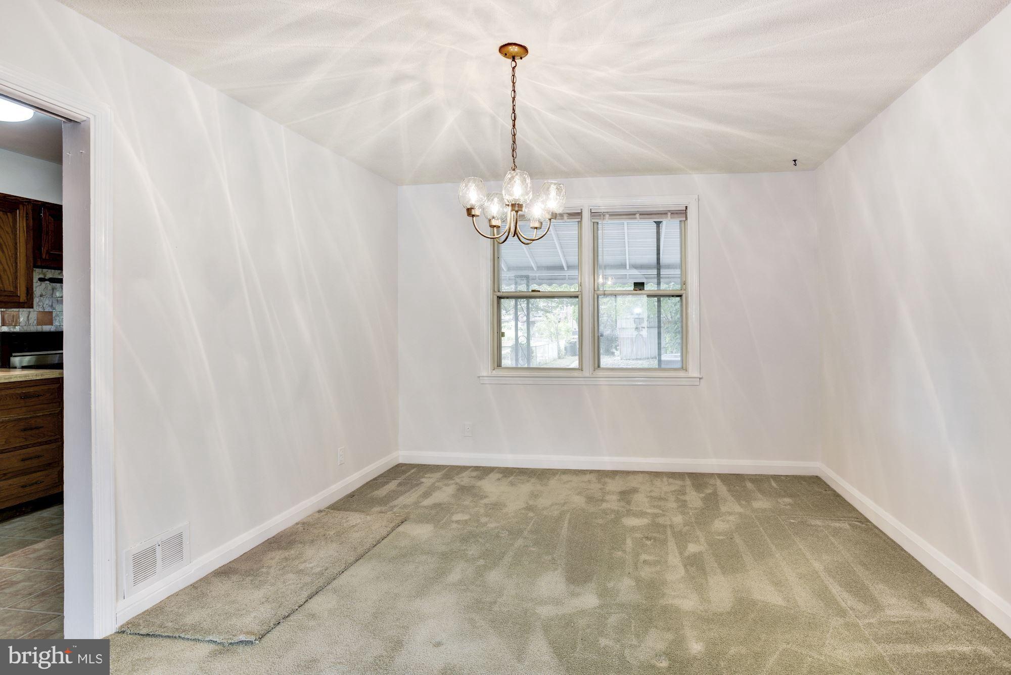 905 Reverdy Road Baltimore, MD 21212 - Photo 3 of 16 Dining Room