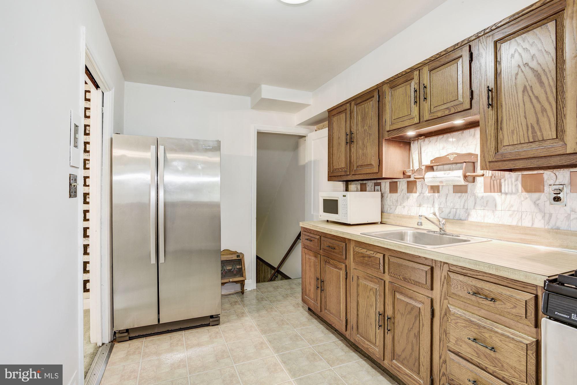 905 Reverdy Road Baltimore, MD 21212 - Photo 5 of 16 Kitchen