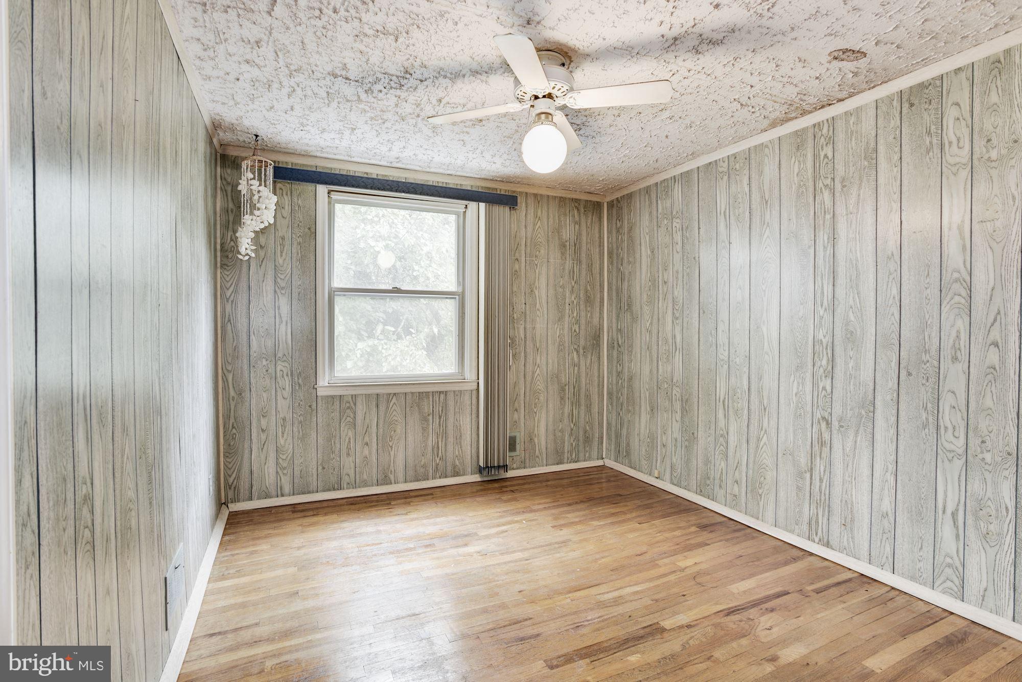 905 Reverdy Road Baltimore, MD 21212 - Photo 7 of 16 Bedroom