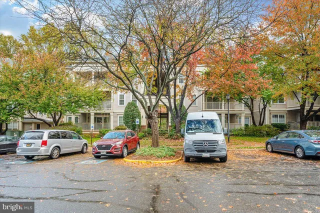 $365,000 | 15303 Diamond Cove Terrace, Unit 8K, Rockville, MD 20850