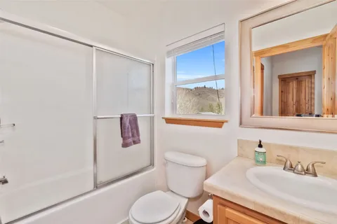 $775,000 | 32404 Ute Trail, Oak Creek, CO 80467