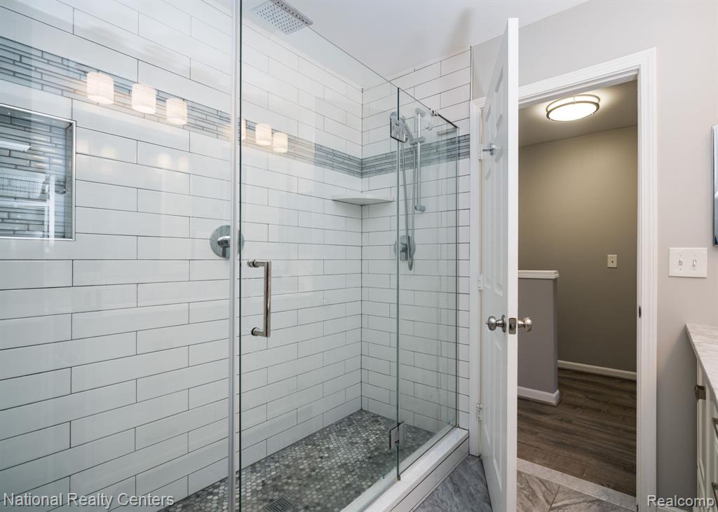 4949 Crooks Road Royal Oak, MI 48073 - Photo 18 of 29 Gallery Image 18
