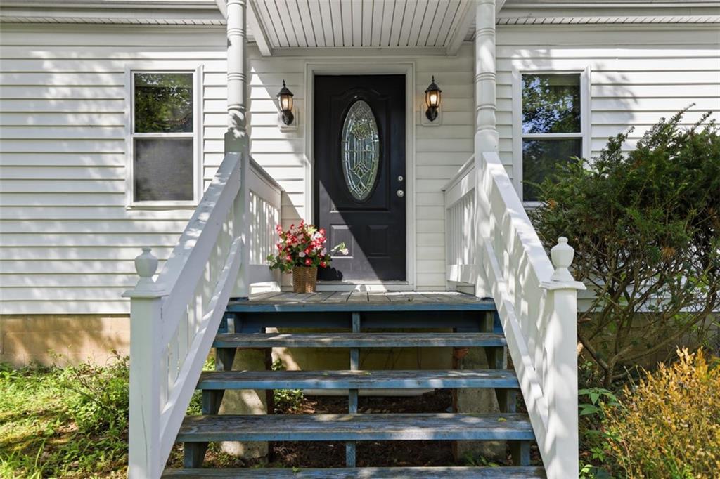 126 Davis Road Sewickley, PA 15143 - Photo 7 of 44 Main Entrance