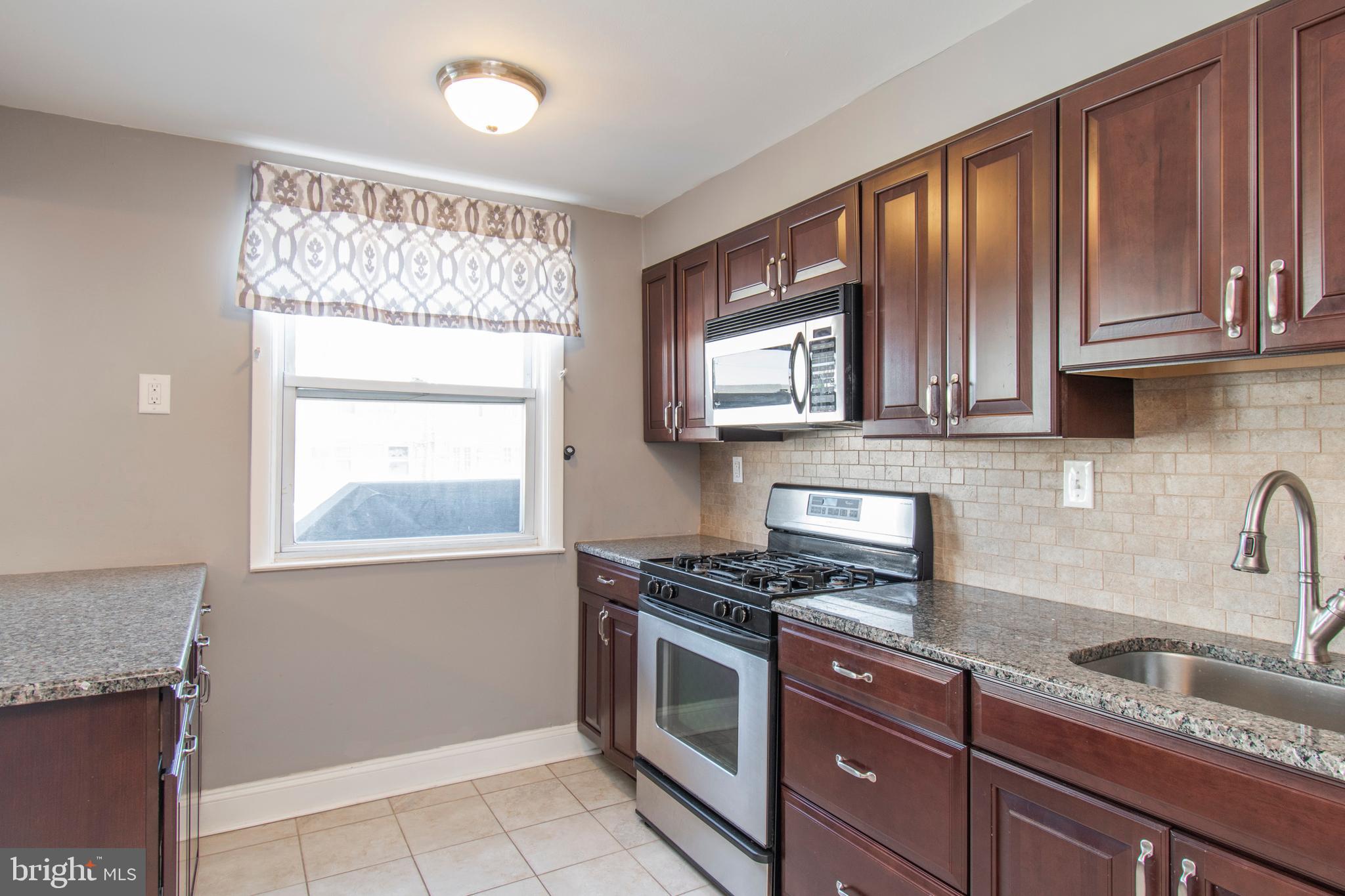 11735 Millbrook Road Philadelphia, PA 19154 - Photo 12 of 36 Gallery Image 12