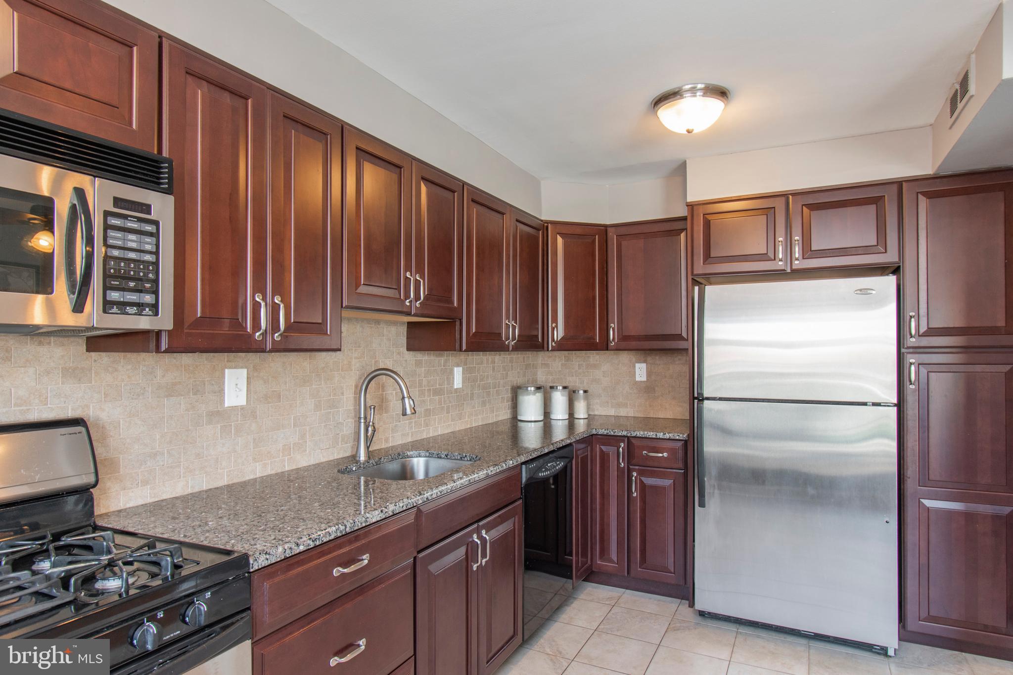 11735 Millbrook Road Philadelphia, PA 19154 - Photo 13 of 36 Gallery Image 13
