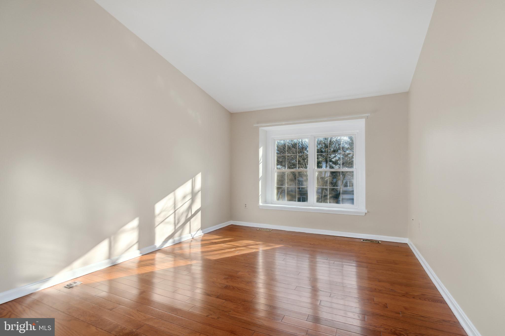 2 Hugo Court Silver Spring, MD 20906 - Photo 16 of 64 Primary bedroom