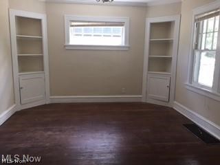 1033 Rushleigh Road Cleveland Heights, OH 44121 - Photo 3 of 12