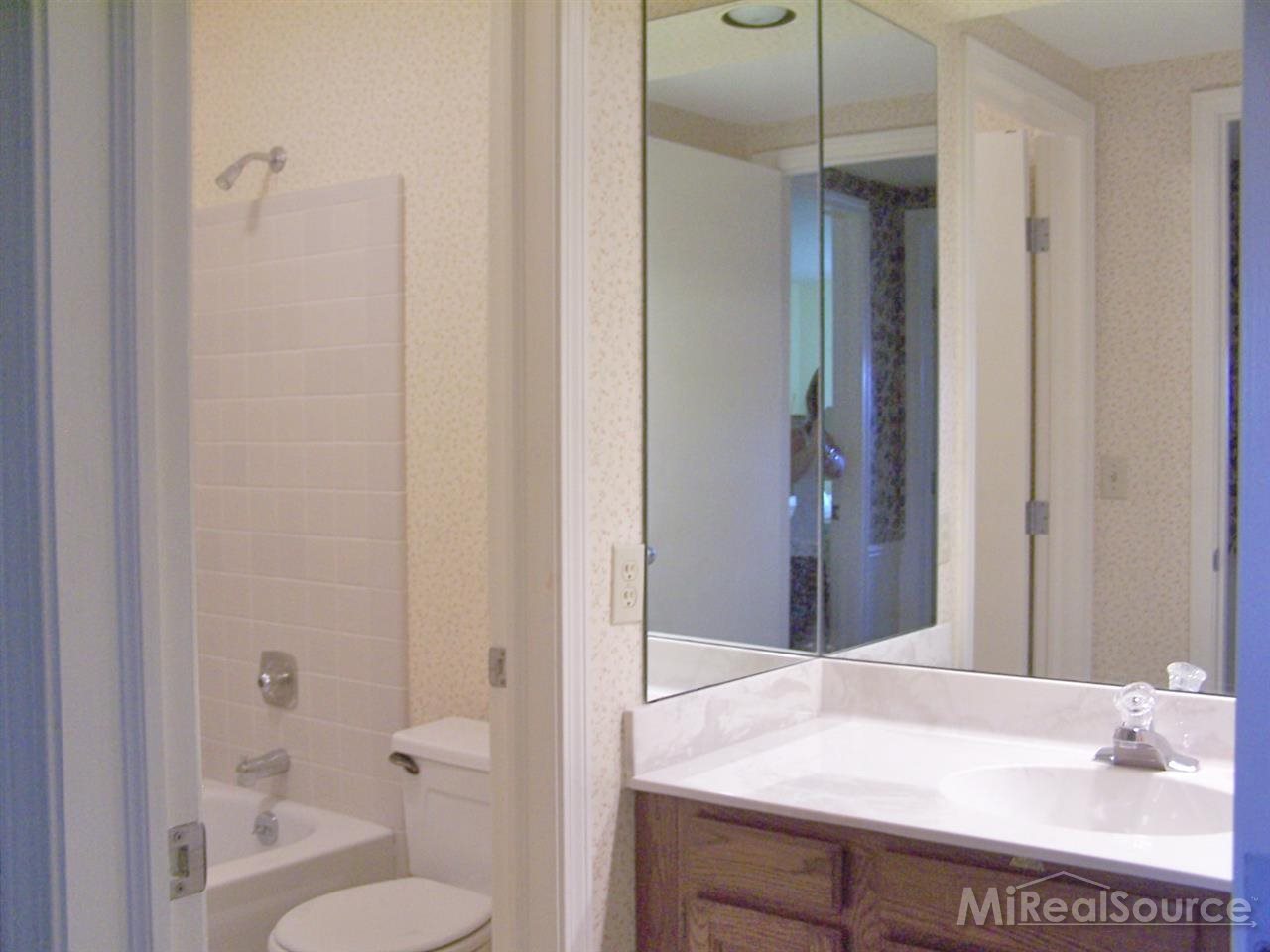 1715 River Road, Unit 36 St. Clair, MI 48079 - Photo 16 of 21 31184499-15.JPG