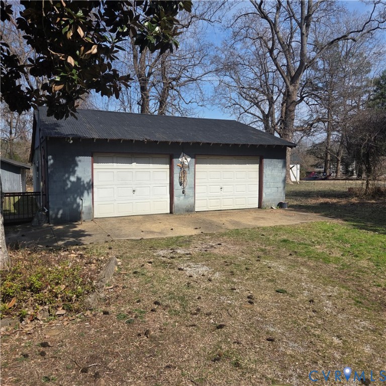 3065 Chickahominy Road Toano, VA 23168 - Photo 8 of 15 a house view with a garden space