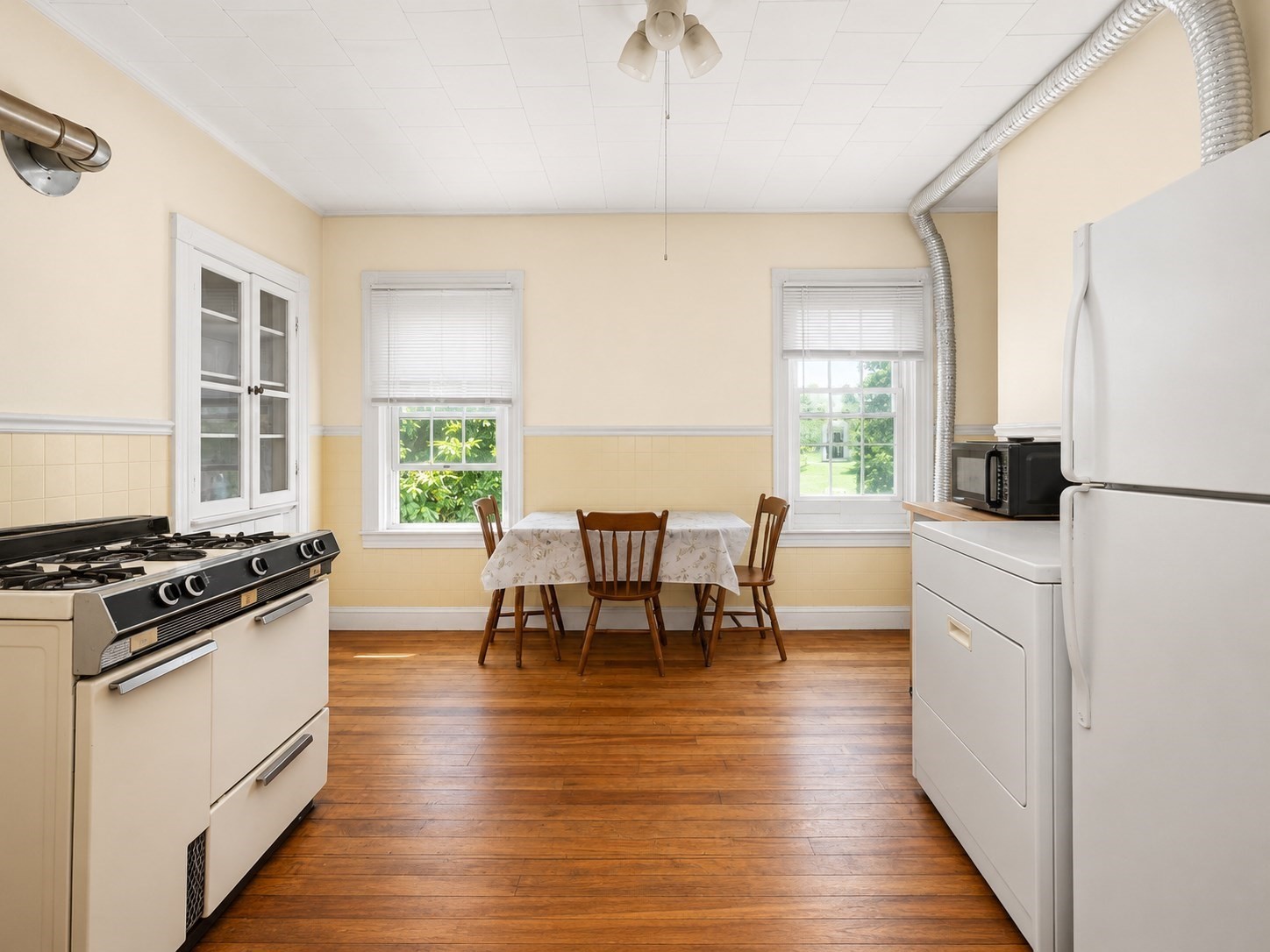 60 Esther Street, Unit 3 Worcester, MA 01607 - Photo 4 of 19 Gallery Image 4