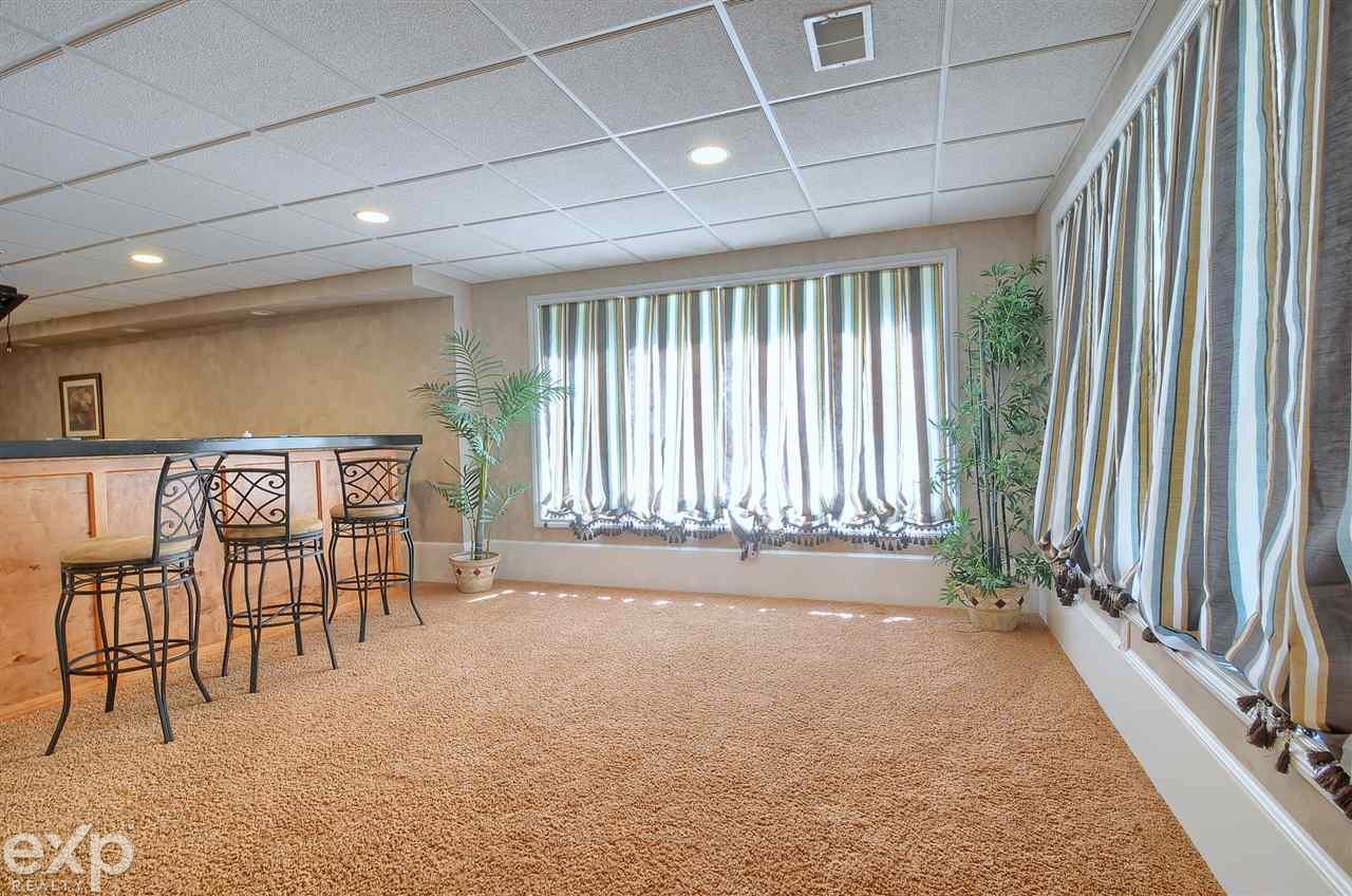 60525 Balmoral Way Rochester, MI 48306 - Photo 45 of 55 50022629-44.JPG