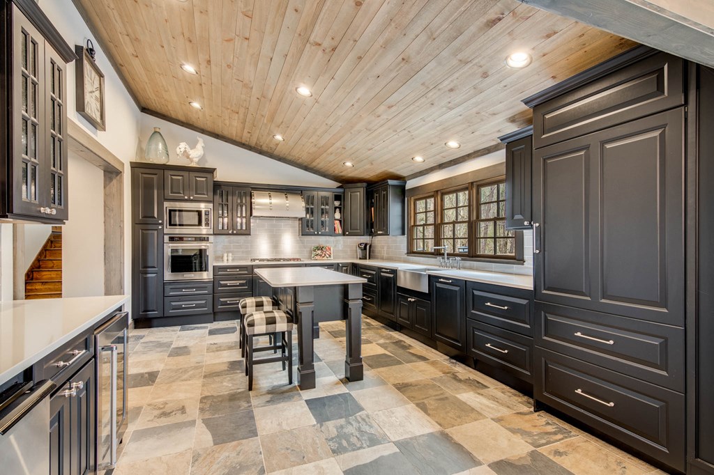 336 Greystone Trace Ellijay, GA 30536 - Photo 9 of 64