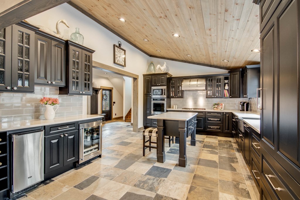 336 Greystone Trace Ellijay, GA 30536 - Photo 10 of 64