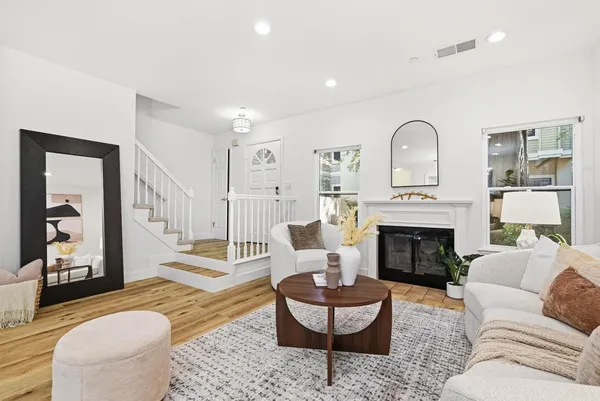 $990,000 | 939 La Mesa Terrace, Unit C, Sunnyvale, CA 94086