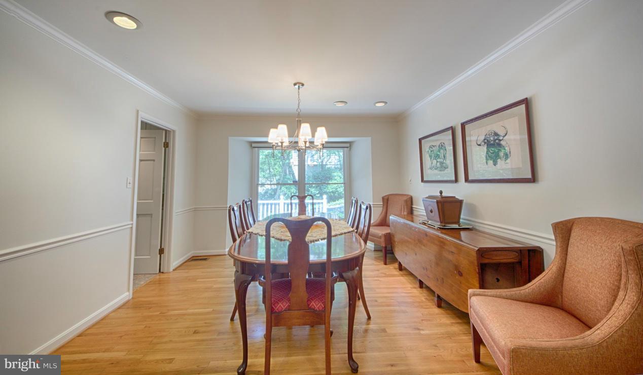 6308 Walhonding Road Bethesda, MD 20816 - Photo 6 of 22 Dining Room