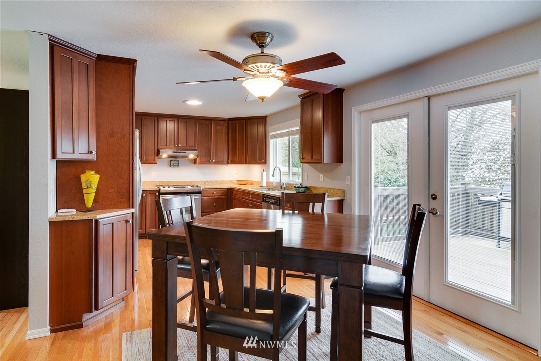 23408 19th Drive Southeast Bothell, WA 98021 - Photo 5 of 25 Gallery Image 5
