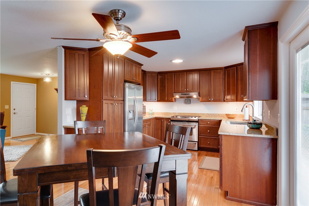 23408 19th Drive Southeast Bothell, WA 98021 - Photo 6 of 25 Gallery Image 6