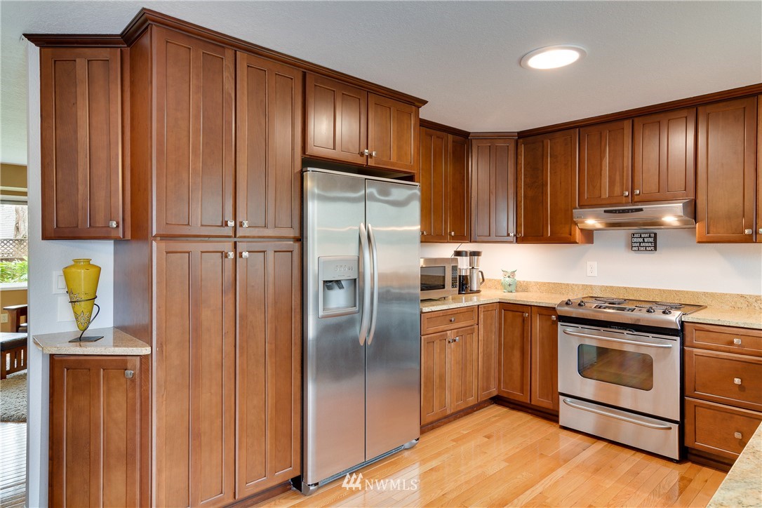 23408 19th Drive Southeast Bothell, WA 98021 - Photo 7 of 25 Gallery Image 7