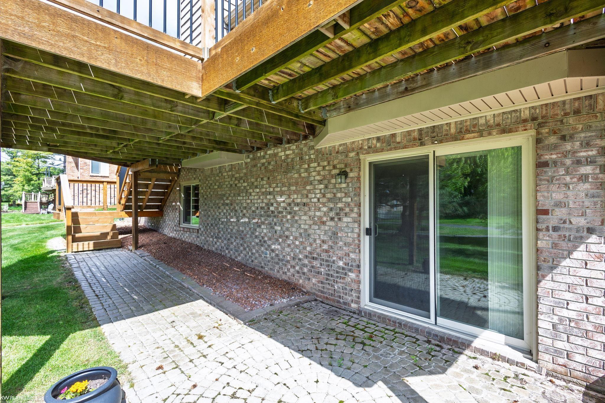 518 Lexington Drive Rochester, MI 48307 - Photo 44 of 58 50176739-4dfeacaf-3ff0-4e04-98fe-55bd060991bb.JPG