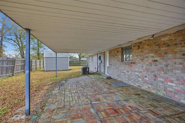 $275,000 | 1712 Charles Drive, Lake Charles, LA 70605