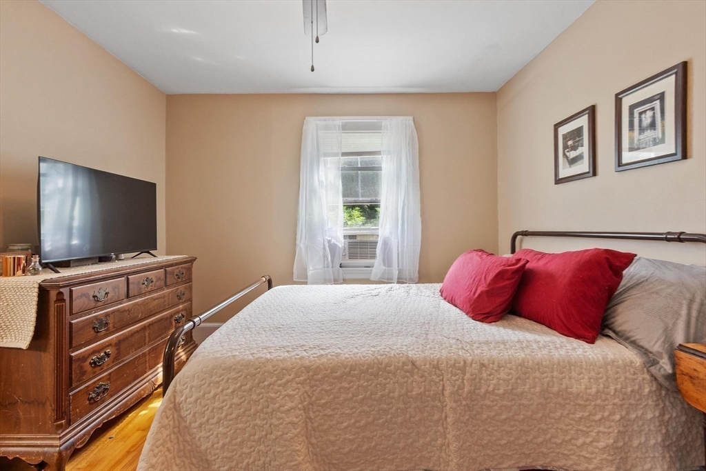 361 Mulpus Road Lunenburg, MA 01462 - Photo 20 of 42