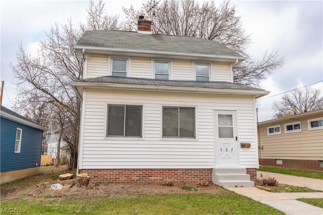127 East Wilbeth Road Akron, OH 44301 - Photo 2 of 29 View of front of home