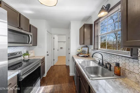 $345,000 | 5836 Windtree Lane, Knoxville, TN 37921