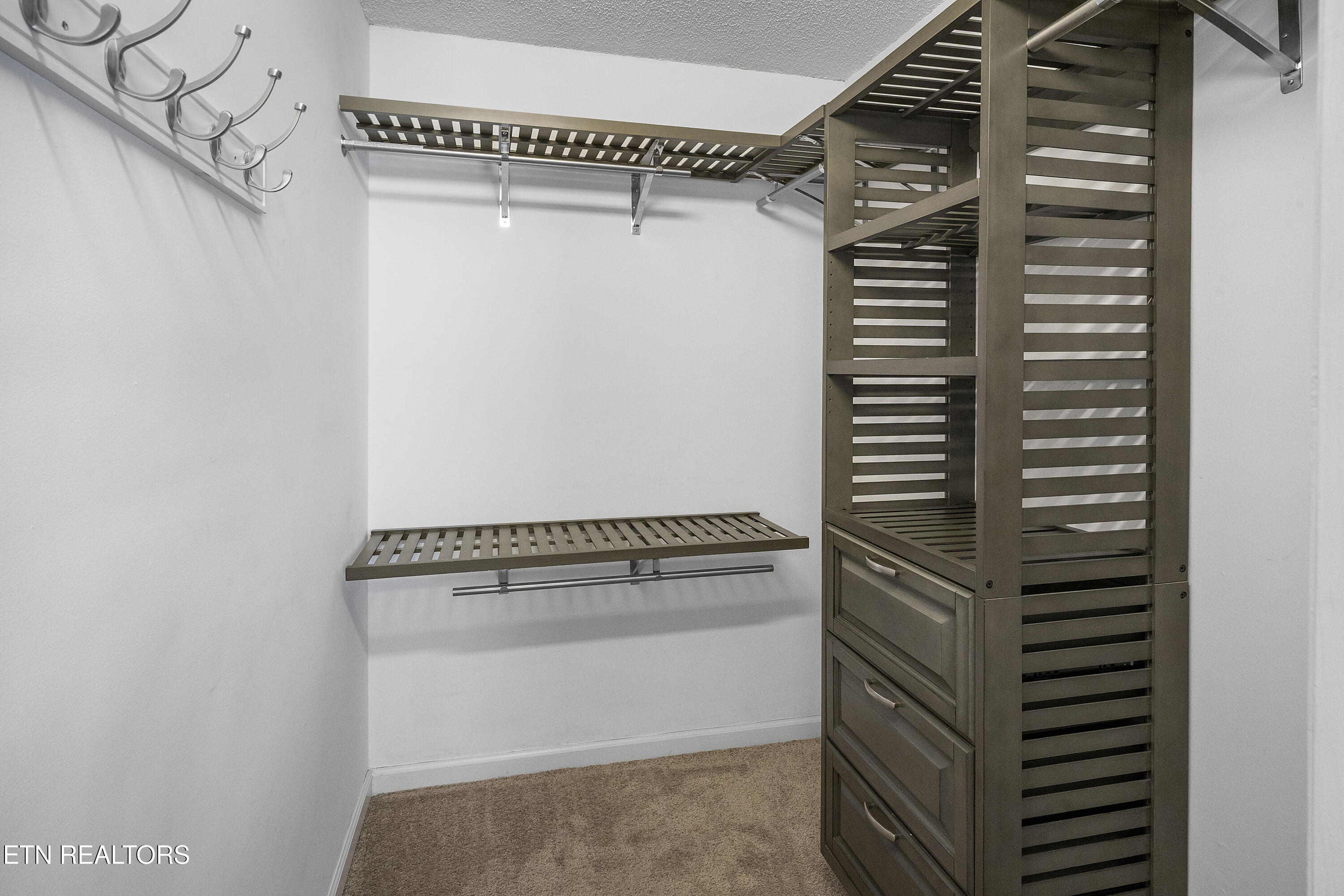 5836 Windtree Lane Knoxville, TN 37921 - Photo 28 of 35 L40A0193