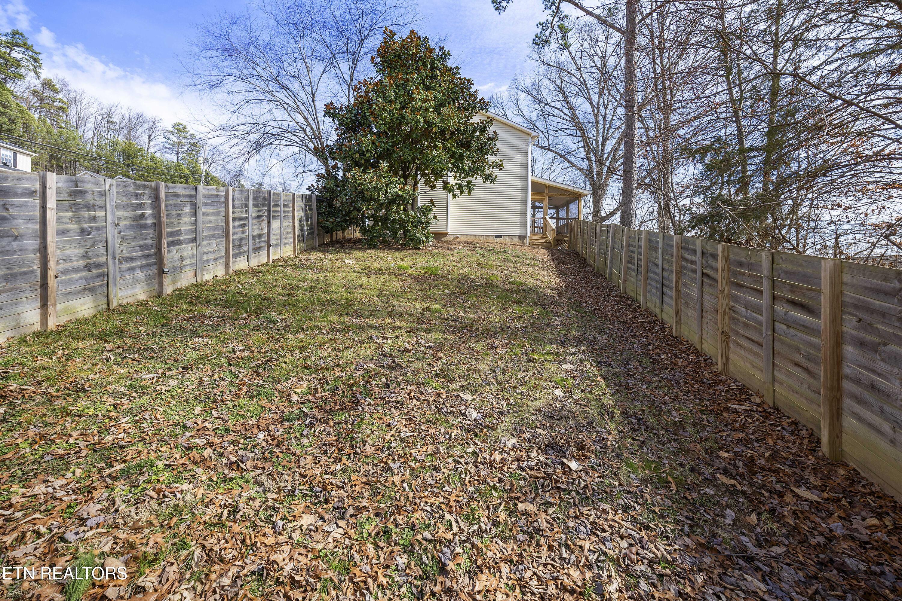 5836 Windtree Lane Knoxville, TN 37921 - Photo 34 of 35 L40A0210