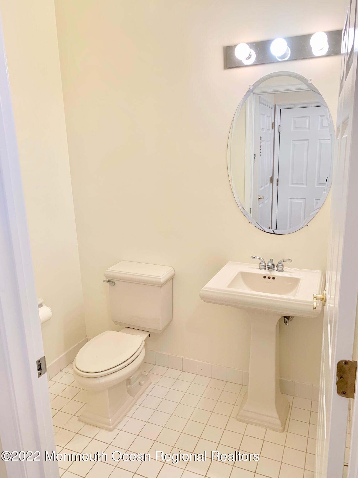 88 Banyan Boulevard Holmdel, NJ 07733 - Photo 13 of 27 2E9E9261-3B78-4605-A24D-3967898C4CE6