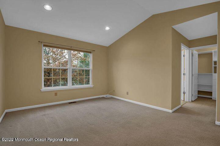 88 Banyan Boulevard Holmdel, NJ 07733 - Photo 15 of 27 88 banyan 5