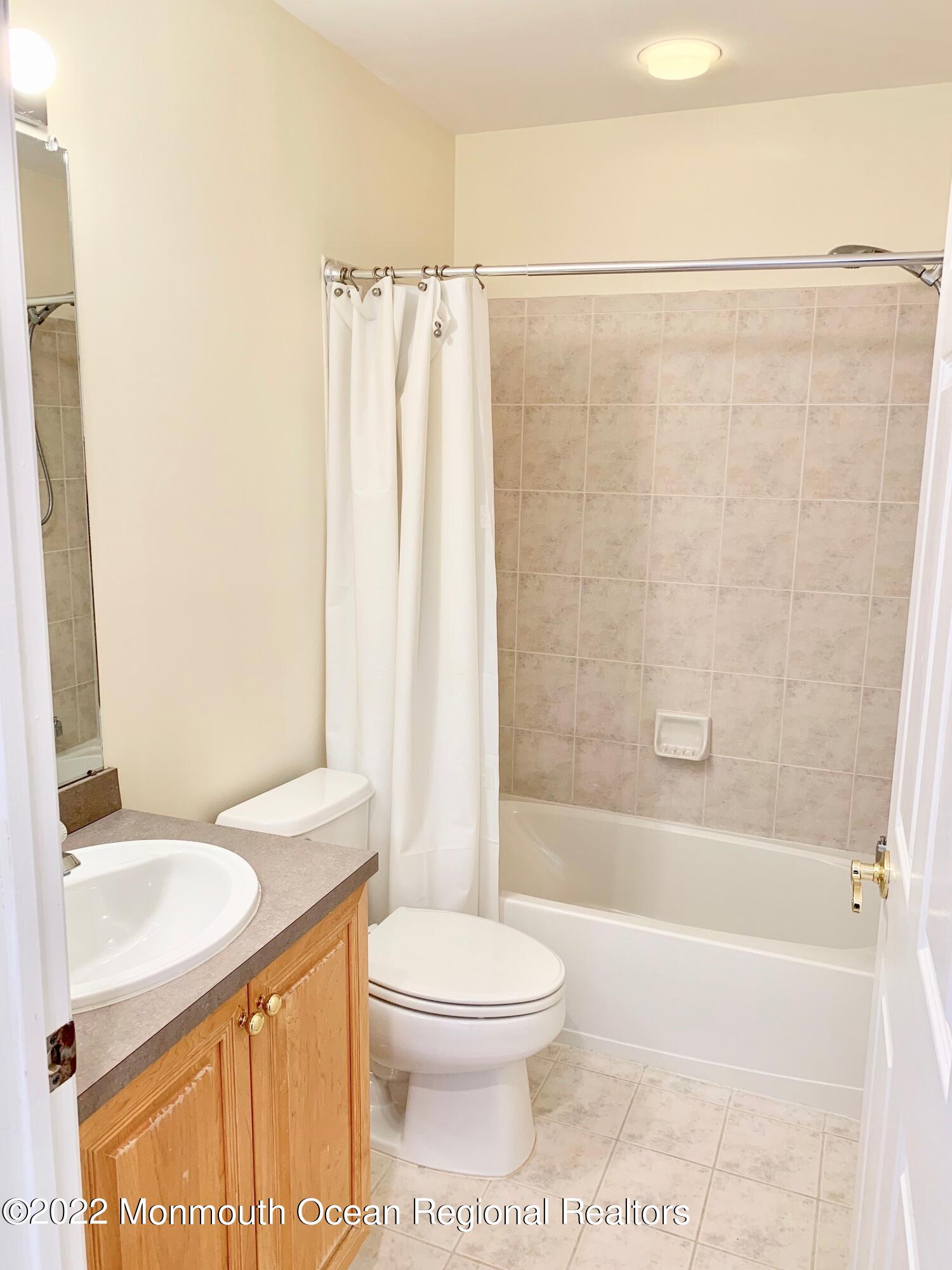 88 Banyan Boulevard Holmdel, NJ 07733 - Photo 21 of 27 BF3C9A1F-6671-4C01-A633-B4B6A2F4CE6E