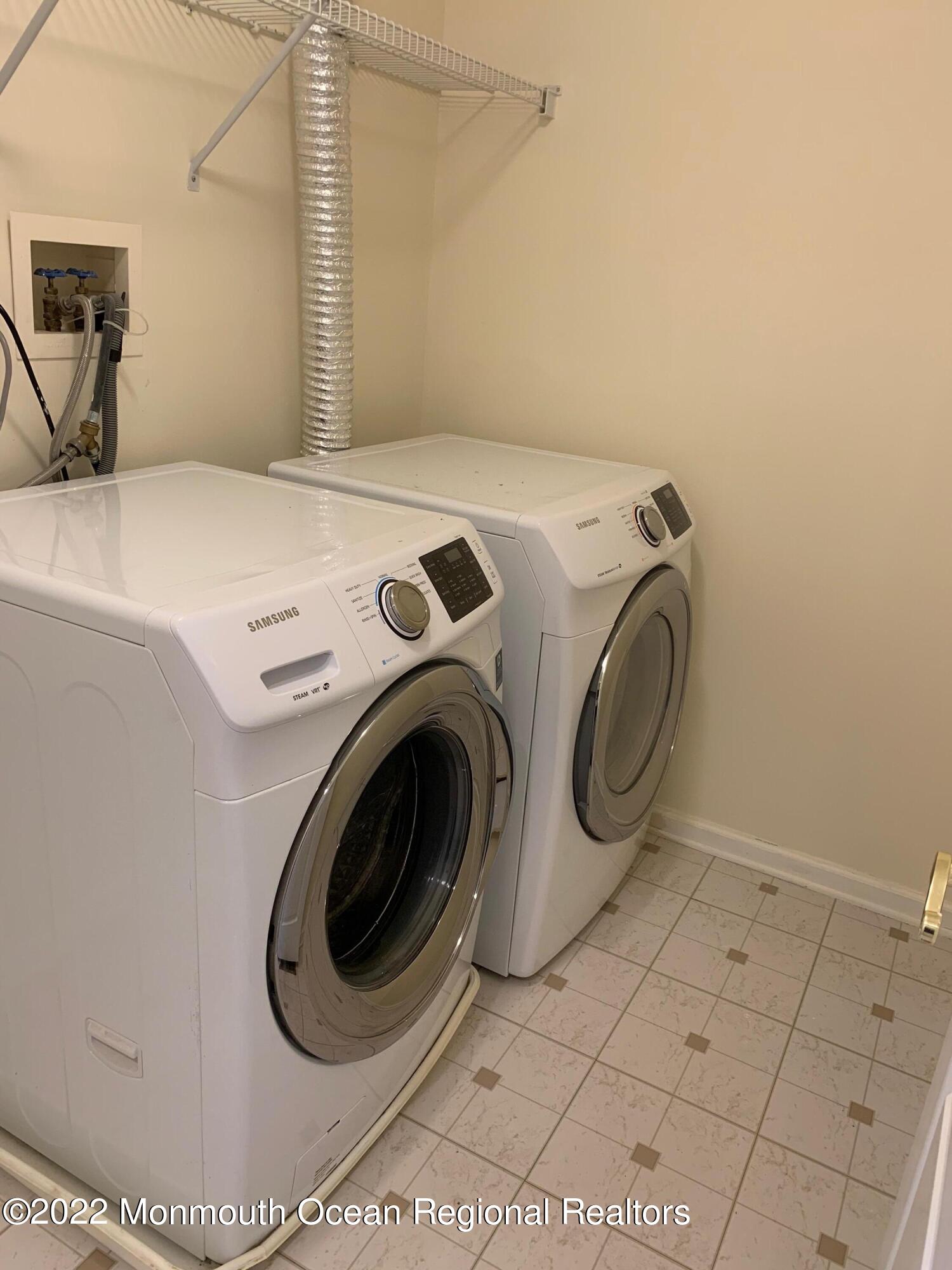 88 Banyan Boulevard Holmdel, NJ 07733 - Photo 25 of 27 BD7C91C7-D5C1-486A-BA01-1EB877A7ABE5