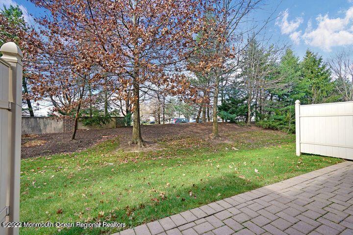 88 Banyan Boulevard Holmdel, NJ 07733 - Photo 27 of 27 88 banyan 11